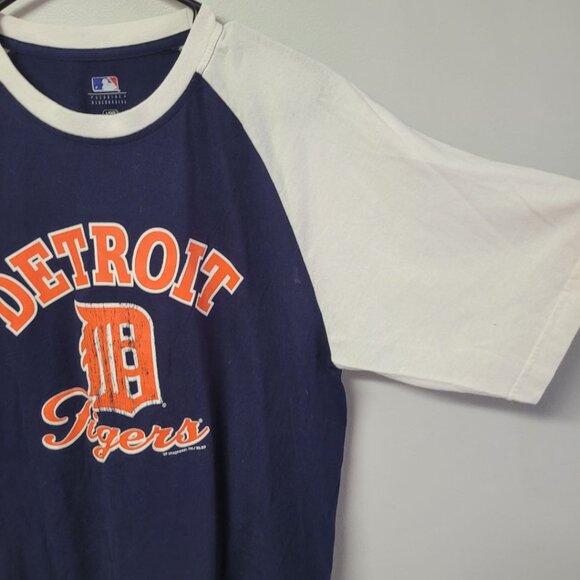 Detroit Tigers Tee Shirt Baseball MLB Fan Womens Large Michigan Comerica Park - Picture 2 of 5